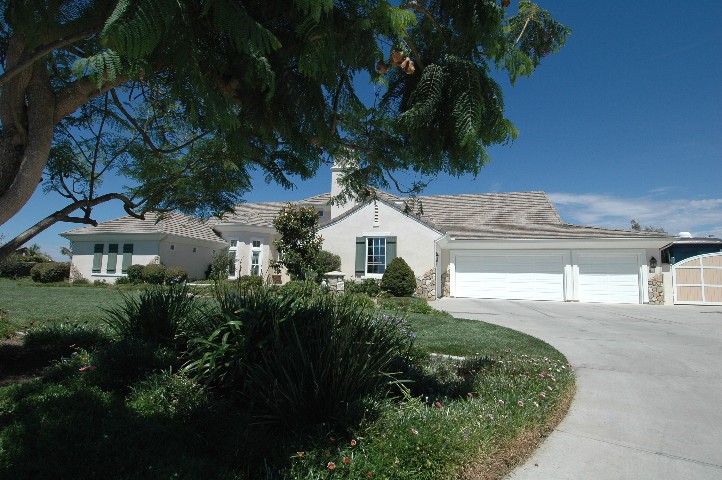Fallbrook Real Estate... with RV Parking