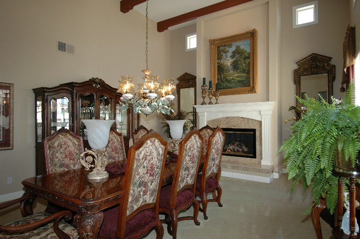 Fallbrook Real Estate... Elegant Dining