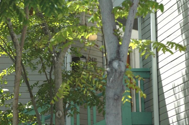 Off Street Shaded Courtyard Entry