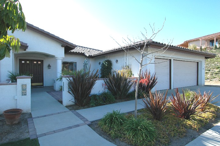 Sycamore Ranch Home for Sale with wonderful courtyard entry...