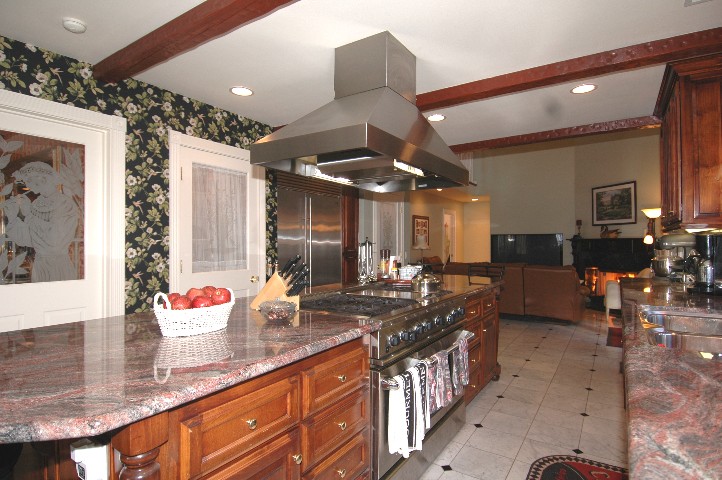 See how the Kitchen flows to the Family Room... wonderful floor plan...