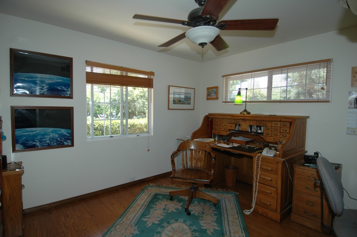 What a cool Guest room... 