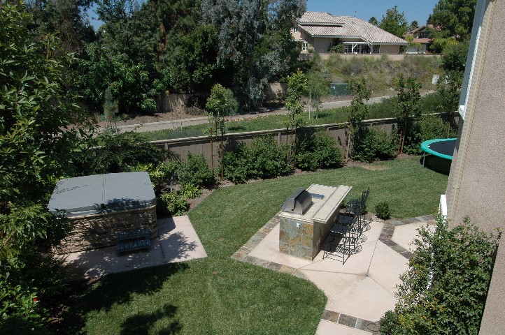 Over 10,000 Square Feet of Flat Useable ... Private Yard