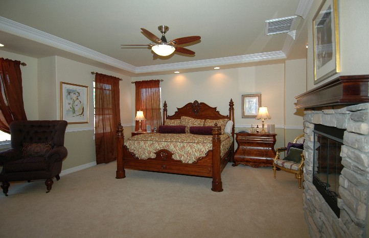 La Costa Oaks Private Master Suite...