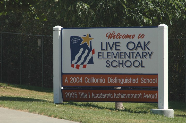 Live Oak Elementary... a tradition of award winning excellence...